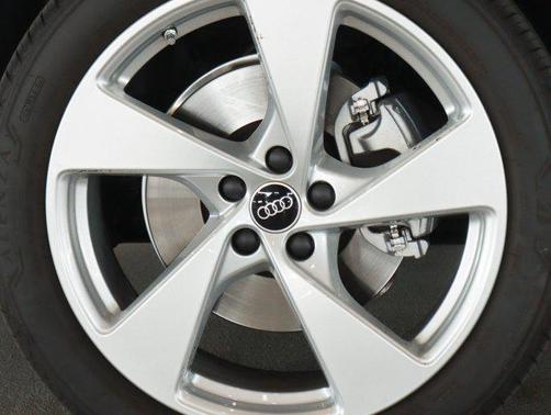 2025 Audi Q5 Premium Plus TFSI quattro S tronic