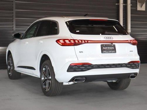 2025 Audi Q5 Premium