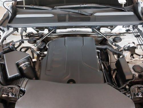 2025 Audi Q5 Premium