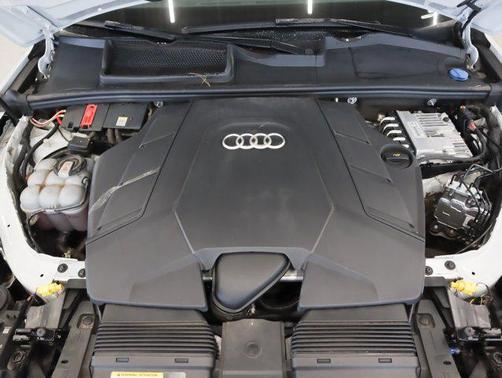 2023 Audi Q7 55 Premium Plus