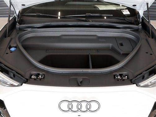2025 Audi Q6 e-tron Premium Plus