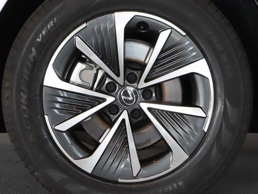2023 Lexus RZ 450e Premium