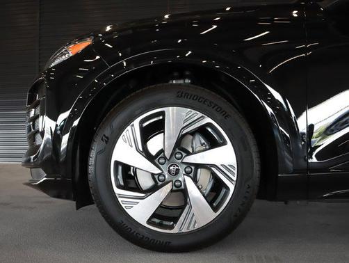 2025 Audi Q6 e-tron Prestige quattro