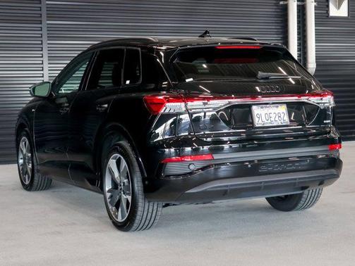 2024 Audi Q4 e-tron Premium Plus 55 quattro