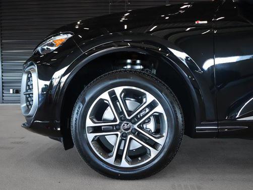 2025 Audi Q5 Premium Plus TFSI quattro S tronic