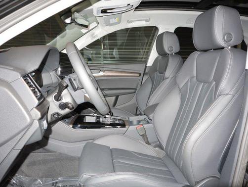 2025 Audi Q5 55 S line Premium Plus