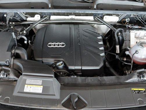 2024 Audi Q5 45 S line Premium