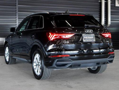 2023 Audi Q3 Premium 45 TFSI S line quattro Tiptronic