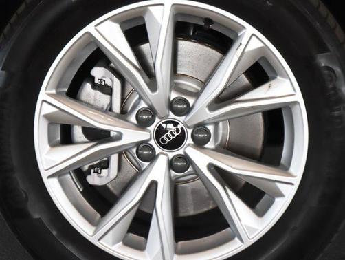 2023 Audi Q3 Premium 45 TFSI S line quattro Tiptronic