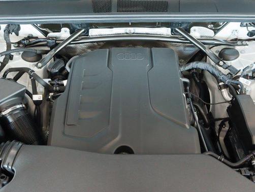 2025 Audi Q5 Premium Plus TFSI quattro S tronic