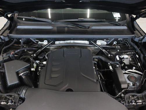 Mythos Black Metallic 2026 Audi Q5 Premium TFSI quattro S tronic