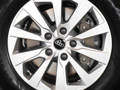 2025 Audi Q6 e-tron Premium