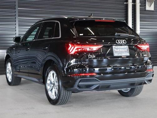 2025 Audi Q3 Premium 45 TFSI S line quattro Tiptronic