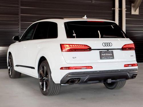 2025 Audi Q7 55 Premium Plus
