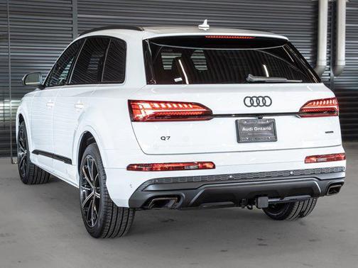 2026 Audi Q7 45 Premium Plus