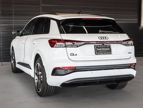 2024 Audi Q4 e-tron Premium Plus 55 quattro