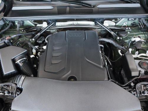 2025 Audi Q5 Premium Plus