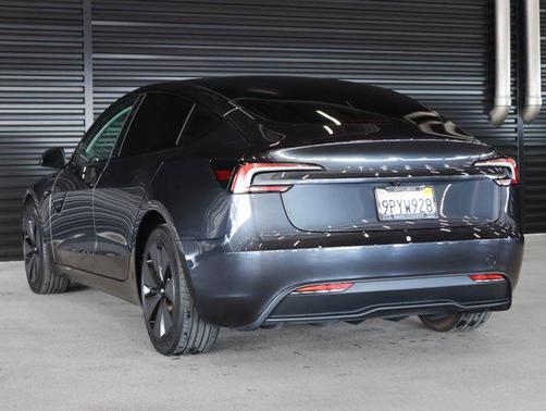 2025 Tesla Model 3 Long Range