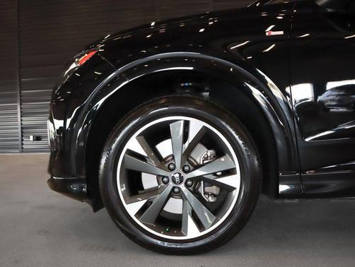 2024 Audi Q4 e-tron Premium Plus 50 quattro