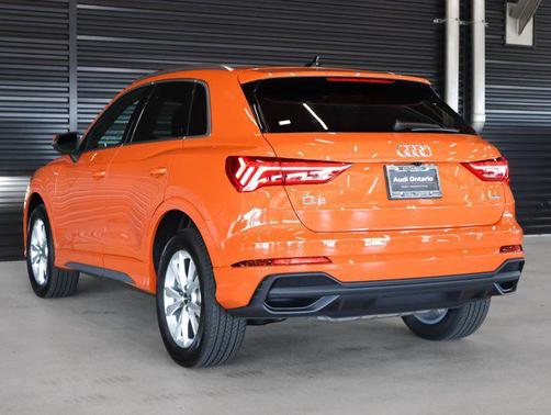 2025 Audi Q3 Premium 45 TFSI S line quattro Tiptronic