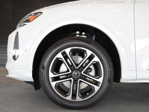 2025 Audi Q5 Premium