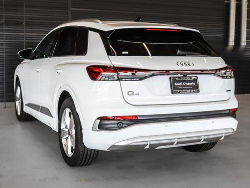 2025 Audi Q4 e-tron Premium Plus 55 quattro