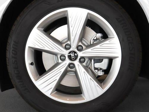 2025 Audi Q4 e-tron Premium Plus 55 quattro