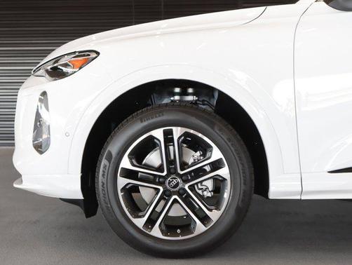 2025 Audi Q5 Premium TFSI quattro S tronic