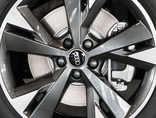 2025 Audi Q4 e-tron Premium 55 quattro