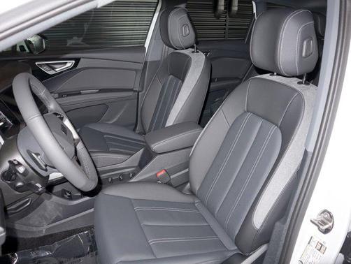 2025 Audi Q4 e-tron Premium 55 quattro