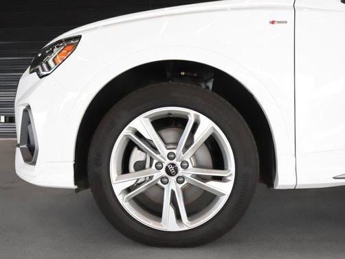 2024 Audi Q3 45 S line Premium Plus