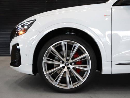 2026 Audi Q8 55 Prestige
