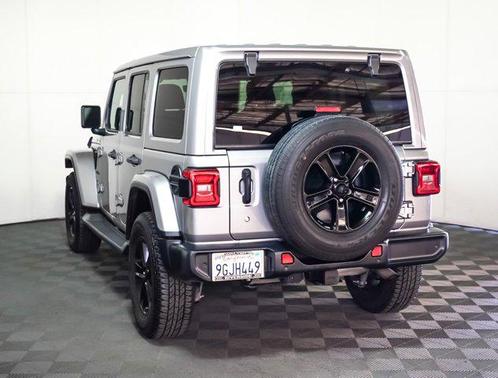 Billet Silver Metallic Clearcoat 2019 Jeep Wrangler Unlimited Sahara