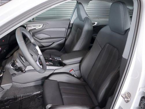 2025 Audi A5 Premium Plus TFSI quattro S tronic