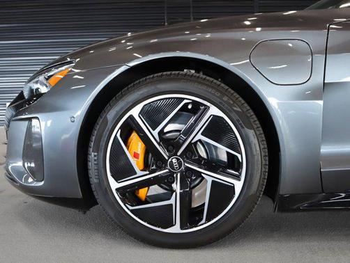 2022 Audi RS e-tron GT quattro