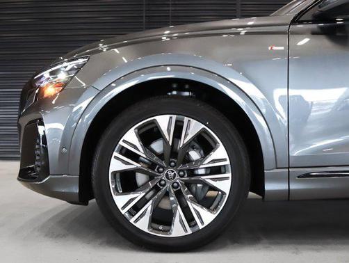 2026 Audi Q8 55 Premium Plus