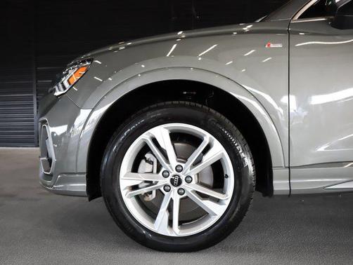 2023 Audi Q3 Premium 45 TFSI S line quattro Tiptronic