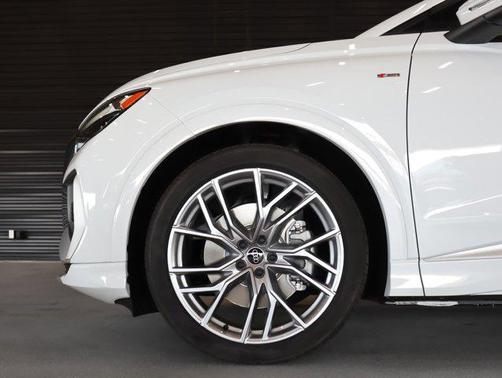 2025 Audi Q4 e-tron Premium Plus 55 quattro