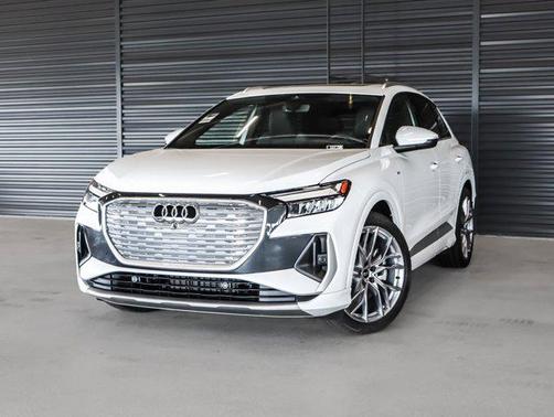 2025 Audi Q4 e-tron Premium Plus 55 quattro