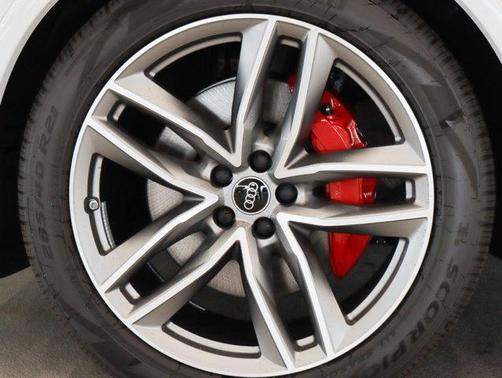 2026 Audi Q7 55 Prestige