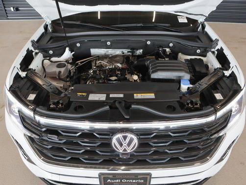 2025 Volkswagen Atlas Cross Sport 2.0T SEL Premium