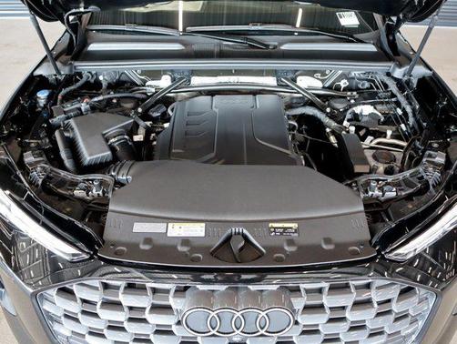 2025 Audi Q5 Premium Plus TFSI quattro S tronic