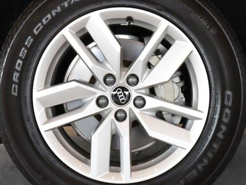 2022 Audi Q5 45 S line Premium