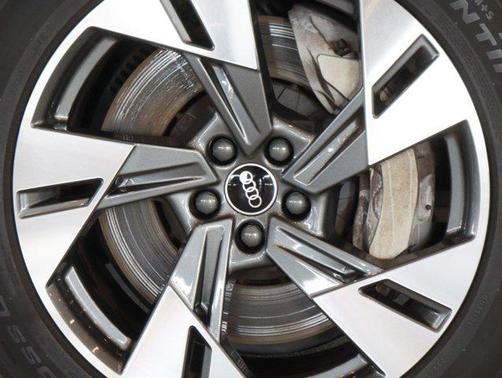 2021 Audi e-tron Premium