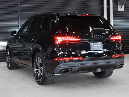 2025 Audi Q7 45 Premium Plus