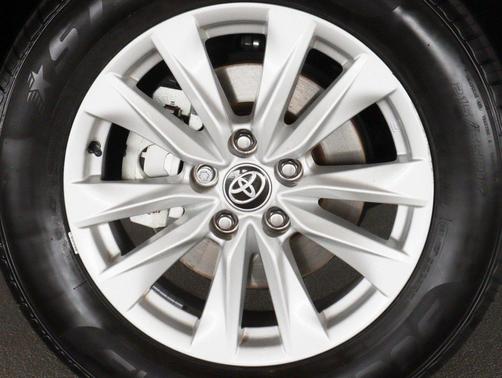 Celestite 2022 Toyota Corolla Cross LE