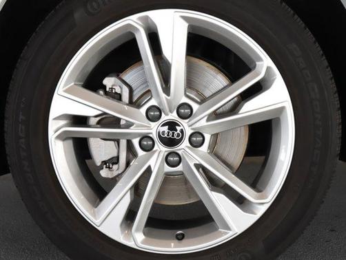 2022 Audi Q3 45 S line Premium Plus