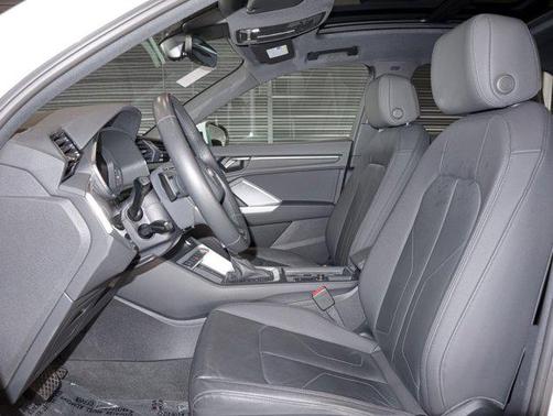 2022 Audi Q3 45 S line Premium Plus
