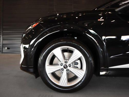 2025 Audi Q4 e-tron Premium 55 quattro