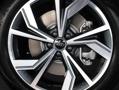 2025 Audi Q4 e-tron Sportback Premium 55 quattro